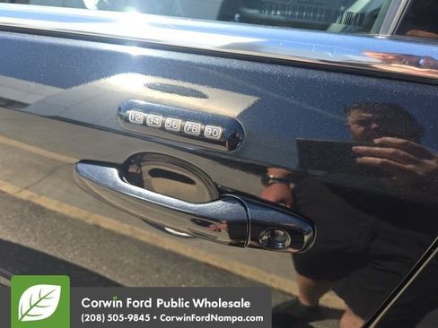 Used 2014 Ford Edge Limited w/ Equipment Group 302A AWD/4WD image 10