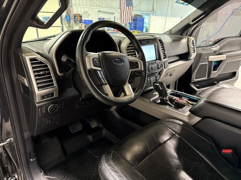 Used 2015 Ford F150 Lariat w/ Equipment Group 502A Luxury image 10