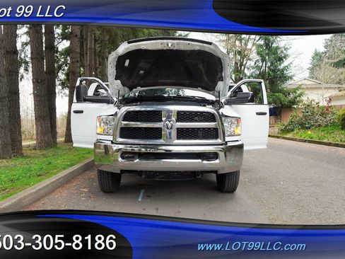Used 2018 RAM 3500 Tradesman w/ Chrome Appearance Group image 30