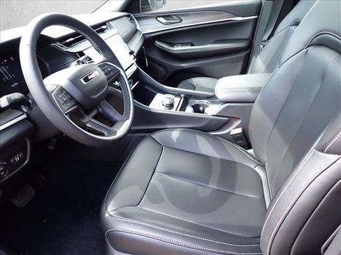 New 2026 Jeep Grand Cherokee Limited w/ Limited Altitude Package AWD/4WD image 12
