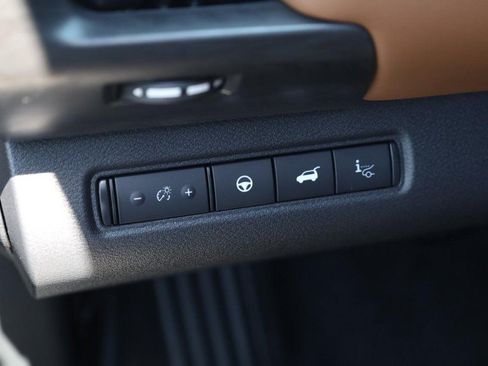 New 2026 Nissan Pathfinder Platinum AWD/4WD image 13
