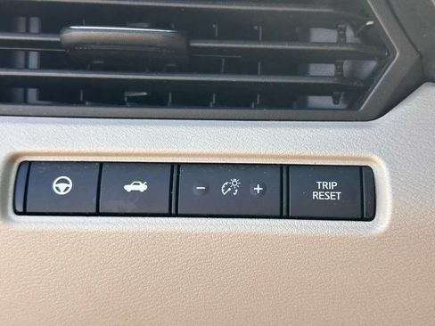 Used 2021 Nissan Altima 2.5 Platinum image 33