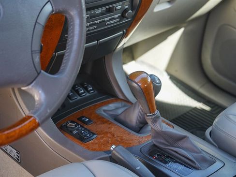 Used 2004 Lexus GX 470 image 27