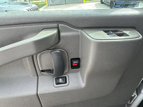 Used 2021 Chevrolet Express 2500 w/ Driver Convenience Package RWD image 12