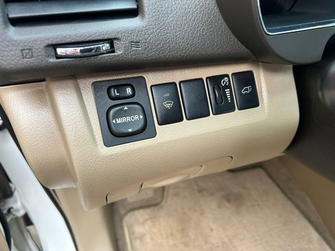 Used 2010 Toyota Highlander Limited image 11