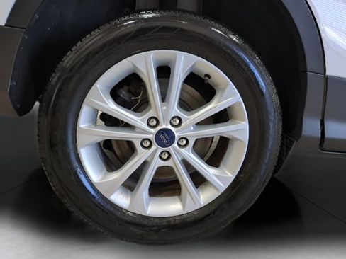 Used 2019 Ford Escape SE AWD/4WD image 25