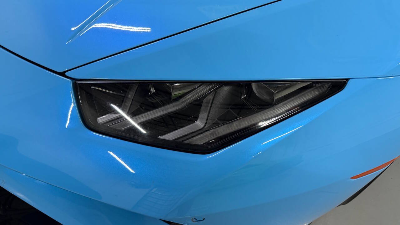 Used 2020 Lamborghini Huracan EVO RWD image 36