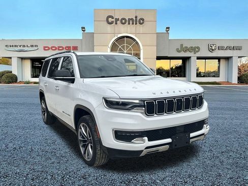 Used 2024 Jeep Wagoneer Series III w/ Premium Group I image 1