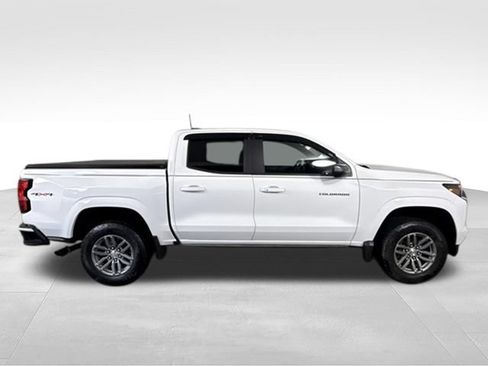 Used 2024 Chevrolet Colorado LT w/ LPO, Dark Essentials Package AWD/4WD image 10