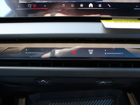 New 2026 BMW X3 xDrive30 w/ Premium Package image 24