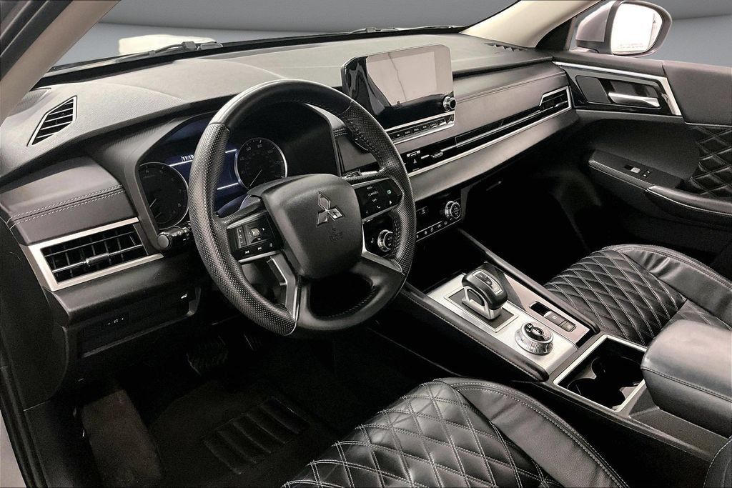 Used 2022 Mitsubishi Outlander SEL AWD/4WD image 10