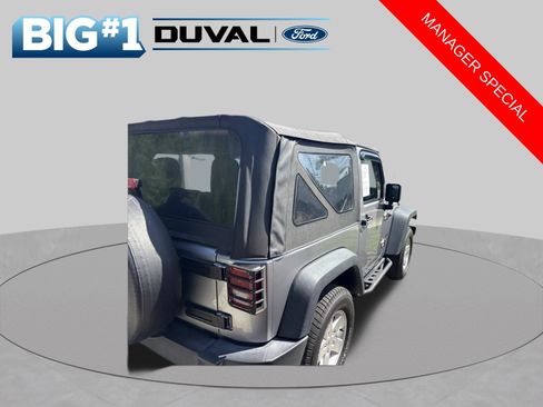 Used 2017 Jeep Wrangler Sport w/ Quick Order Package 24S AWD/4WD image 6