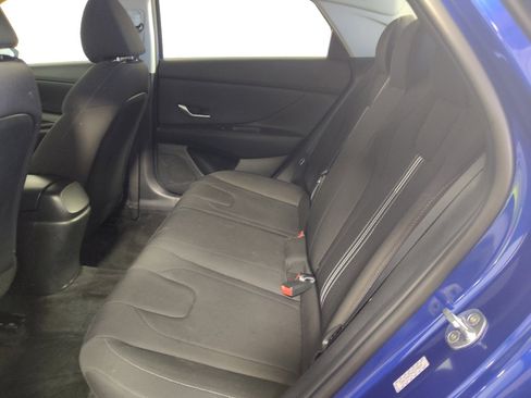 Used 2023 Hyundai Elantra SEL FWD image 18