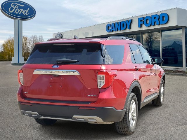 Used 2024 Ford Explorer XLT w/ Equipment Group 202A AWD/4WD image 4