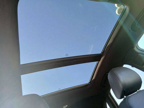 Used 2016 Audi Q3 2.0T Premium Plus w/ Technology Package image 16