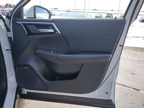 New 2026 Mitsubishi Outlander SE image 32