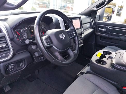 Used 2024 RAM 2500 Big Horn AWD/4WD image 15
