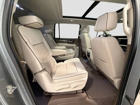 Used 2023 GMC Yukon XL Denali AWD/4WD image 26