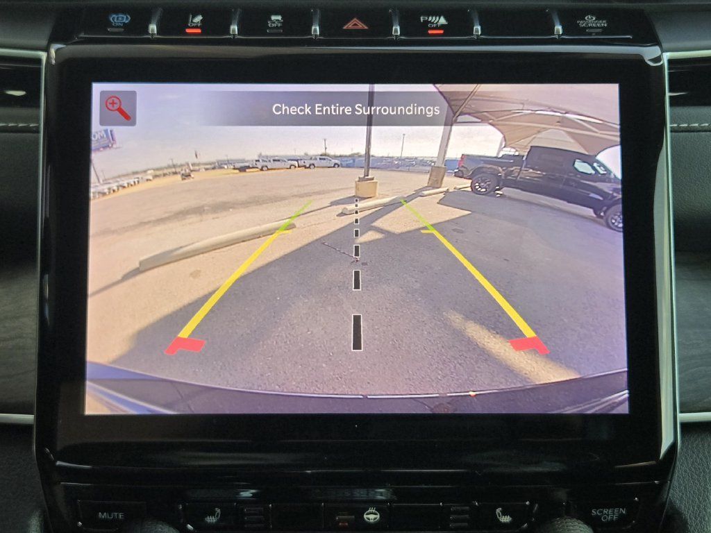 Used 2023 Jeep Grand Cherokee 4WD 4xe image 17