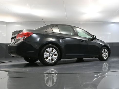 Used 2015 Chevrolet Cruze LS image 44