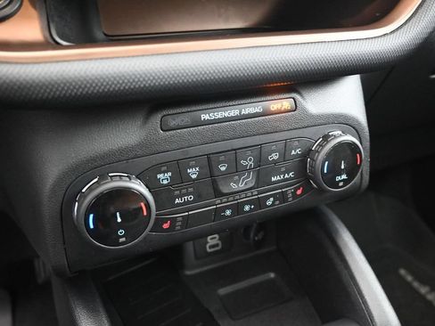 Used 2023 Ford Bronco Sport Outer Banks w/ Tech Package AWD/4WD image 17