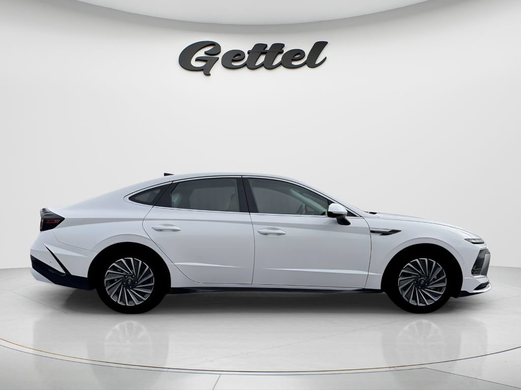 New 2026 Hyundai Sonata Limited FWD image 6