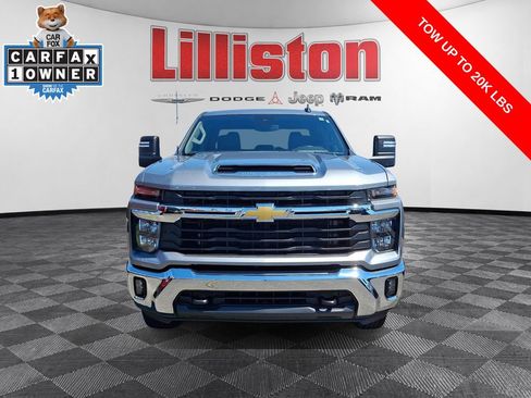 Used 2025 Chevrolet Silverado 2500 LT w/ Convenience Package AWD/4WD image 2