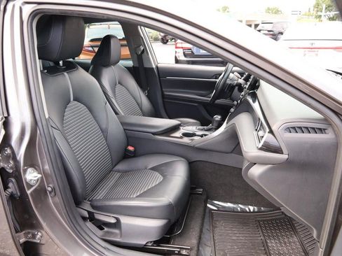 Used 2023 Toyota Camry SE w/ Convenience Package FWD image 27