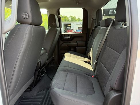 Used 2023 Chevrolet Silverado 2500 Custom w/ Custom Value Package AWD/4WD image 16