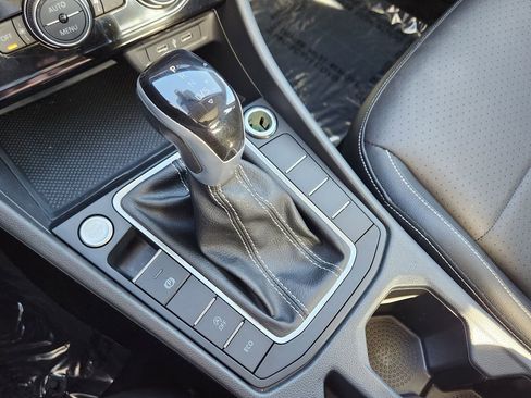 Used 2024 Volkswagen Jetta SE image 10