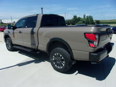 Used 2021 Nissan Titan PRO-4X w/ Off Road Protection Package AWD/4WD image 7