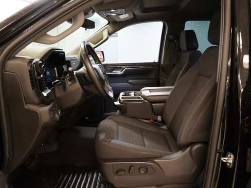 Used 2023 Chevrolet Silverado 1500 LT AWD/4WD image 5