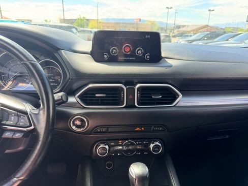 Used 2018 MAZDA CX-5 Touring w/ Preferred Equipment Package AWD/4WD image 17