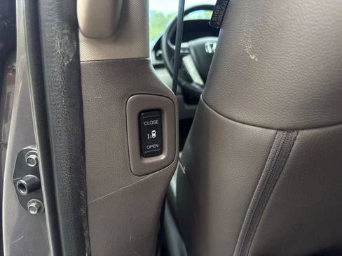 Used 2016 Honda Odyssey EX-L image 23