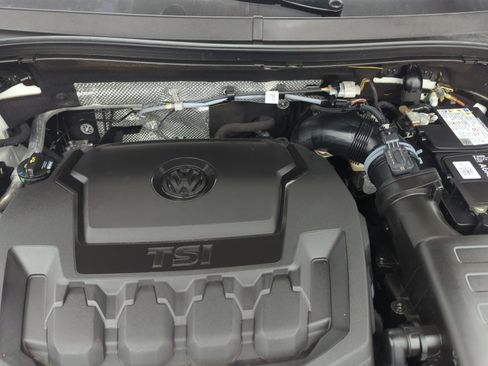 Certified 2020 Volkswagen Tiguan S image 21