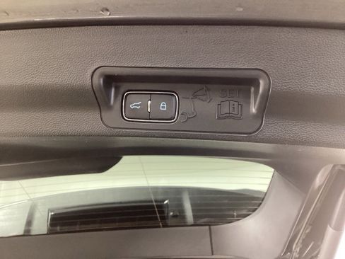 Used 2023 Ford Explorer XLT w/ Equipment Group 202A image 36