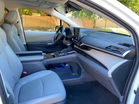 Used 2023 Toyota Sienna XLE image 56