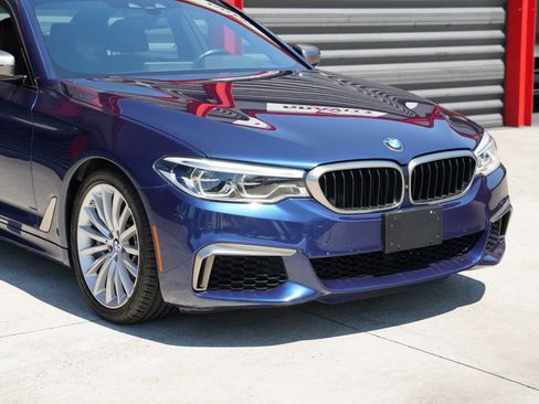 Used 2020 BMW M550i xDrive w/ Dynamic Handling Package AWD/4WD image 16