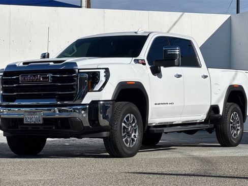 Used 2024 GMC Sierra 2500 SLT w/ SLT Premium Package image 8