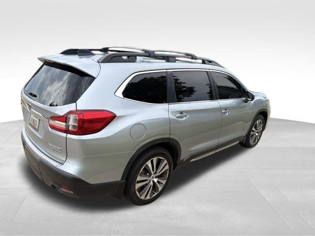 Used 2022 Subaru Ascent Limited w/ Technology Package AWD/4WD image 3
