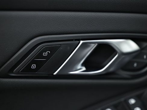 New 2026 BMW 330i Sedan w/ Premium Package image 15