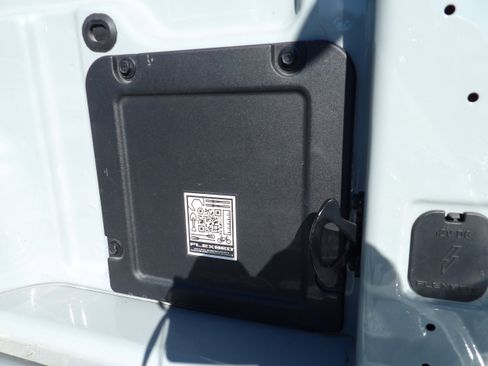 Used 2024 Ford Maverick XL image 10