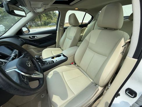 Used 2020 INFINITI Q50 Luxe w/ Essential Package (3.0T Luxe) AWD/4WD image 27