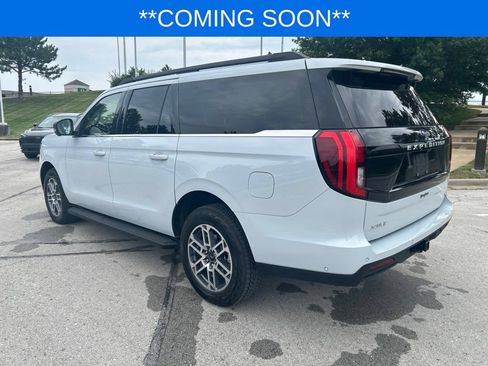 Used 2025 Ford Expedition Max Active AWD/4WD image 7
