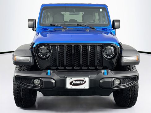 Used 2023 Jeep Wrangler Unlimited w/ Cold Weather Group image 4