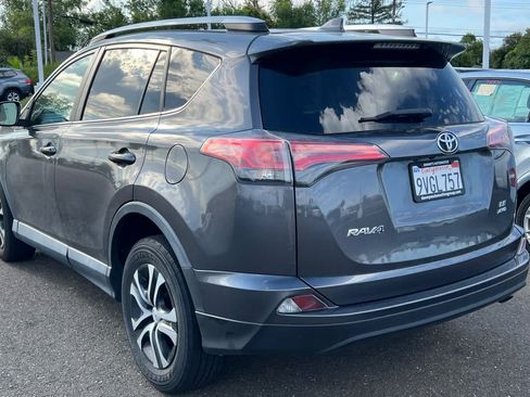 Used 2016 Toyota RAV4 LE AWD/4WD image 6