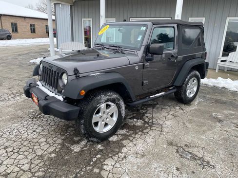 Used 2014 Jeep Wrangler Sport w/ Quick Order Package 24S AWD/4WD image 2