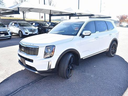 Used 2021 Kia Telluride S image 3