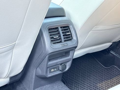 Used 2021 Volkswagen Tiguan S FWD image 23