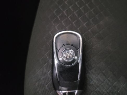 Used 2018 Buick Encore Preferred AWD/4WD image 32